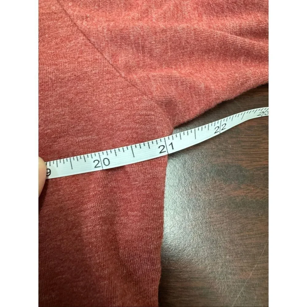 The North Face Mens Standard Fit Brick Red Short Sleeve T-Shirt Size Medium